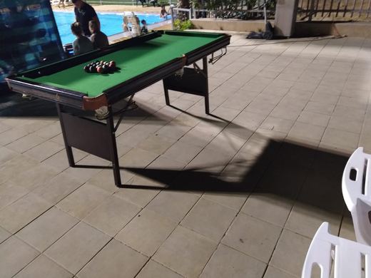 שולחנות ודוכני משחק